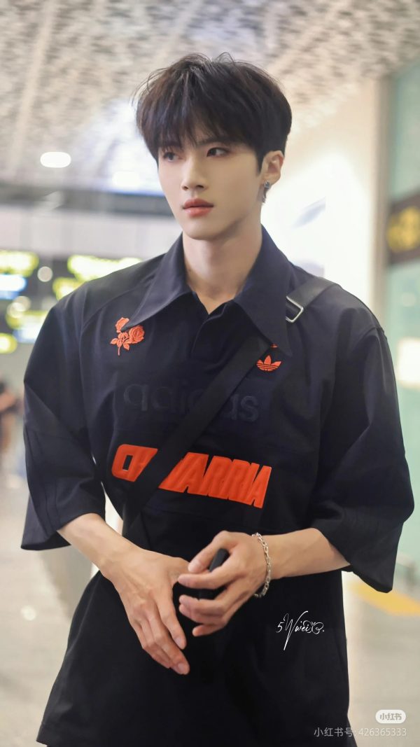 Best Selling Adidas Short-Sleeved Black Luxury