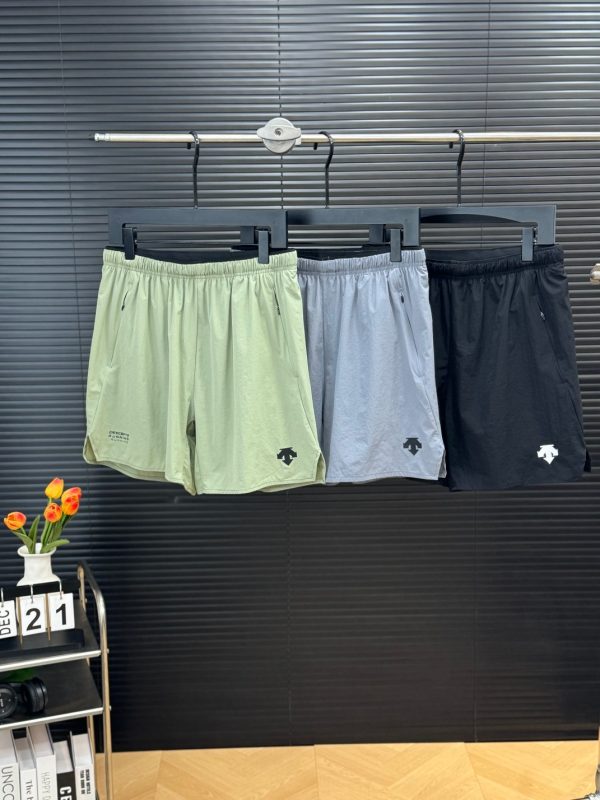 Luxury Descente Shorts Black Breathable Luxury