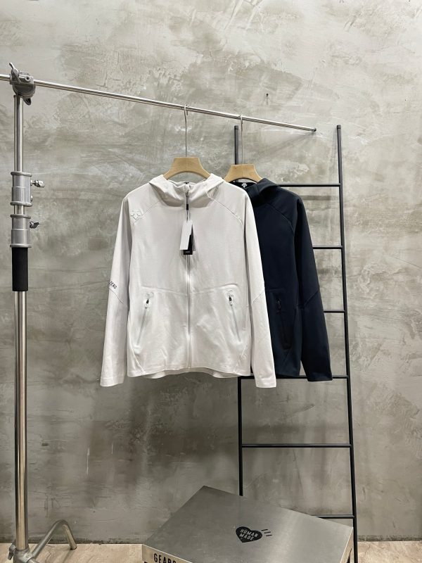 Luxury Descente Long Sleeves Black Urban Style