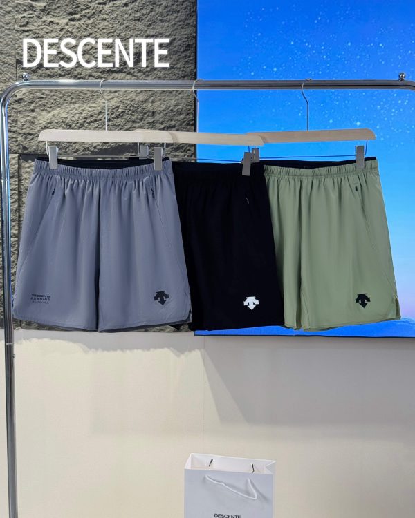 Best Selling Descente Shorts Black Knit Urban Collection