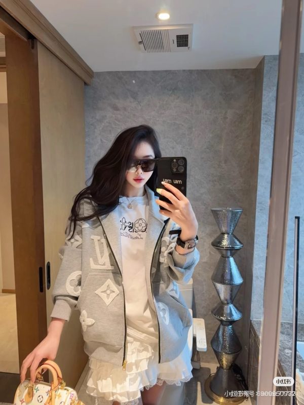 High Quality Louis Vuitton Coats Gray Embroidery Luxury