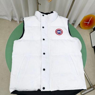 High Quality Canada Goose Vest White Knit Style
