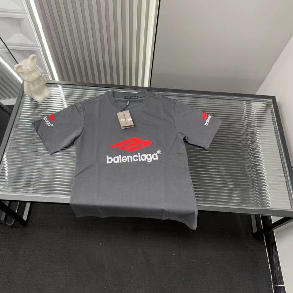 High Quality Balenciaga Short Sleeves Embroidered Style