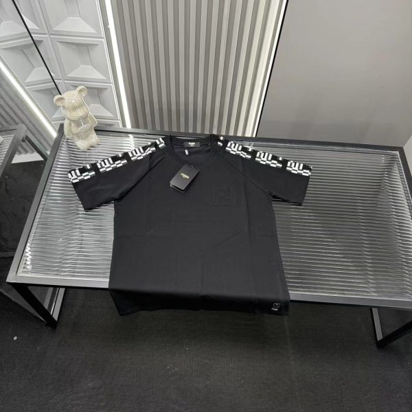 High Quality Fendi Short Sleeves Black Logo Collection