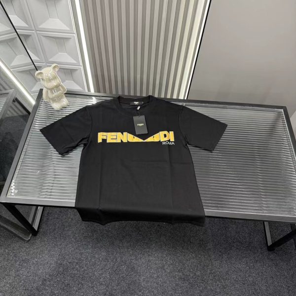 Luxury Fendi Short Sleeves Black Logo Style