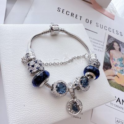 High Quality Express Pendant Blue Elegant Luxury
