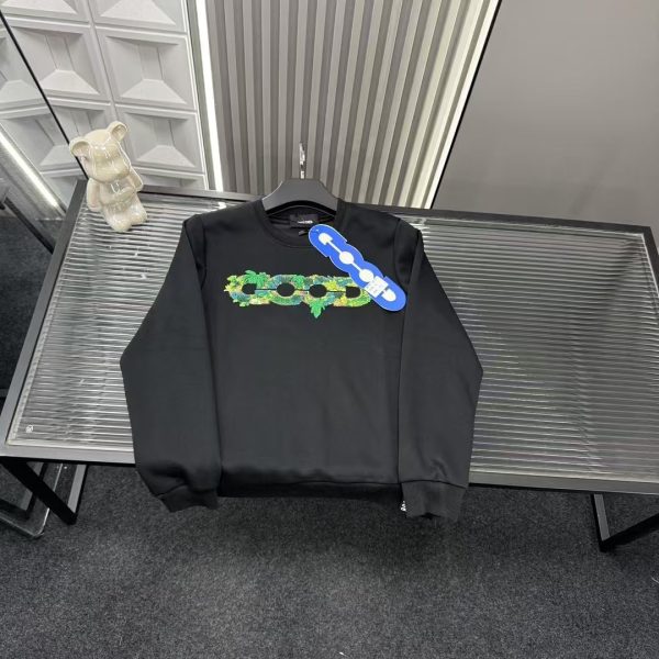 High Quality Earth Sweatshirts Black Logo Style