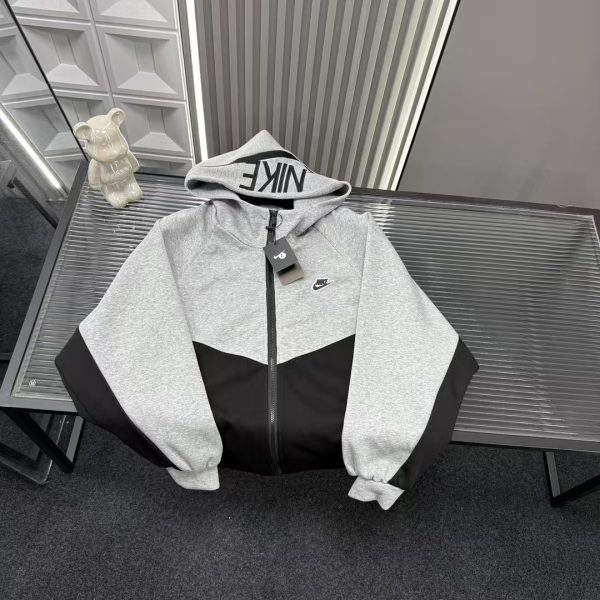 High Quality Nike Coat Gray Patchwork Style