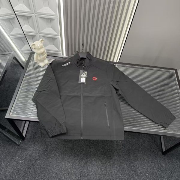 High Quality Mammoth Jackets Red Logo Style