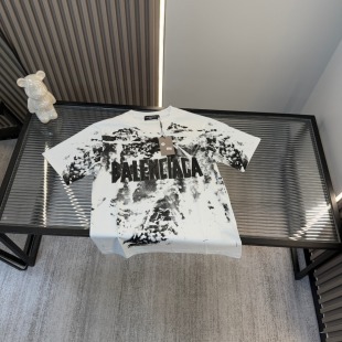 Luxury Balenciaga Short Sleeves Collection