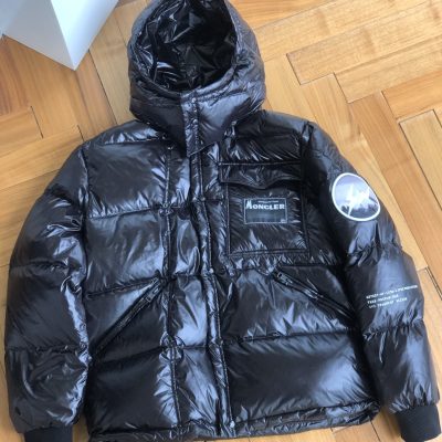 Luxury Moncler Down Jackets Black Logo Luxury