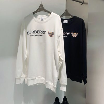 Premium Burberry Sweatshirts Black Solid Luxury