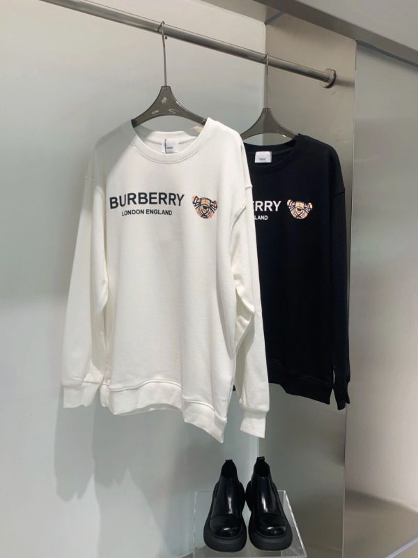 Premium Burberry Sweatshirts Black Solid Luxury