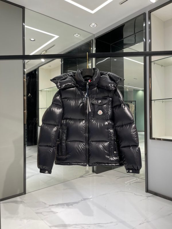 High Quality Misleading Down Jacket White Nylon Stripe Collection