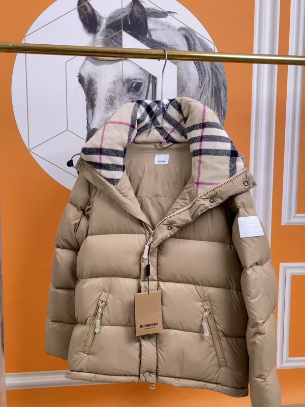 Best Selling Burberry Down Jackets Black Vintage Style