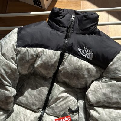 High Quality The North Face Down Jacket White Nylon Embroidered Style