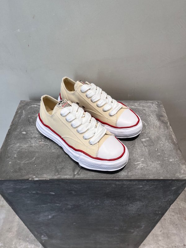 Luxury Vans Sneakers Classic Style