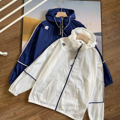 Luxury Descente Jackets White Casual Collection