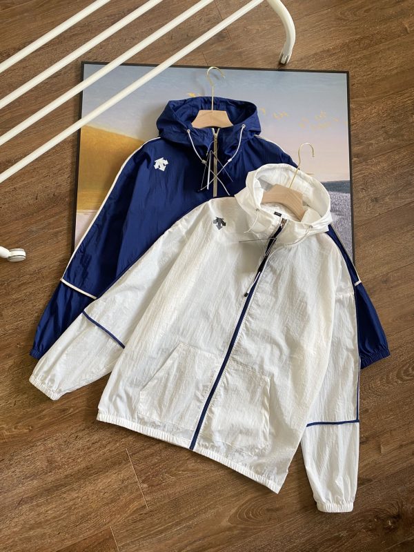 Luxury Descente Jackets White Casual Collection