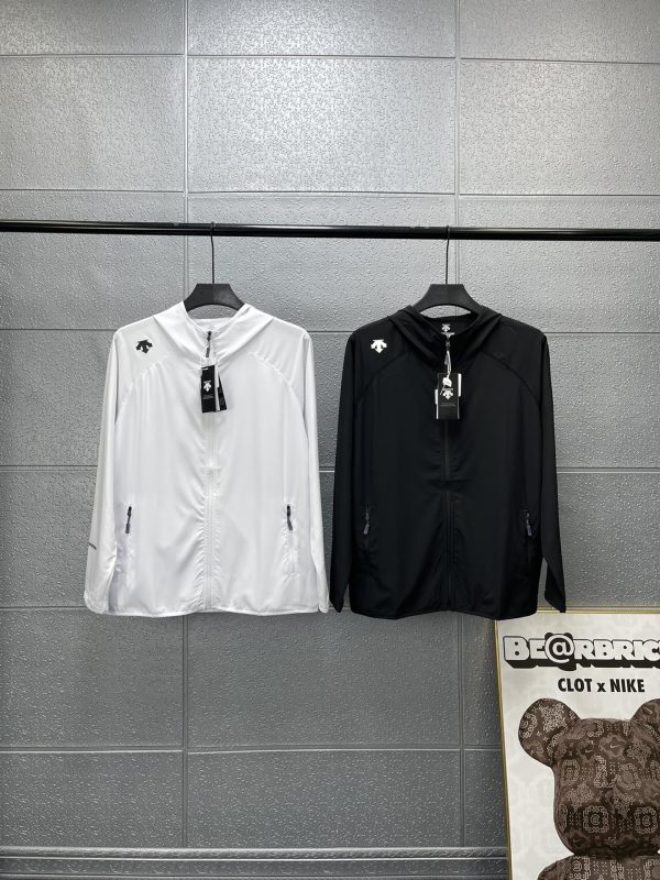 Premium Quality Descente Coat Black Breathable Style