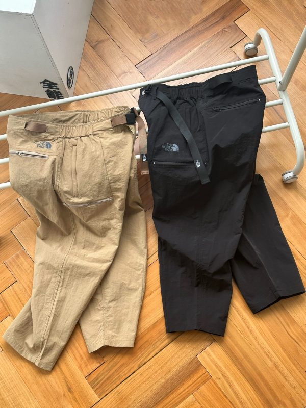 Premium The North Face Cropped Pants Khaki Logo Style