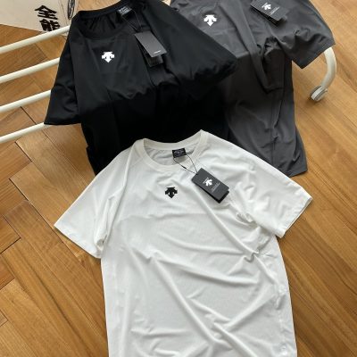 High Quality Descente Short Sleeves Gray Silk Logo Luxury