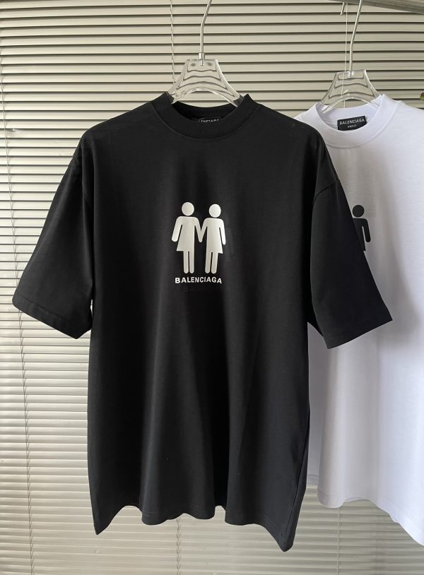 Luxury Balenciaga Short Sleeves Black Logo Collection