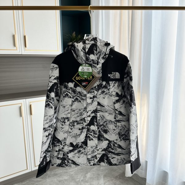 Luxury The North Face Jackets Breathable Collection