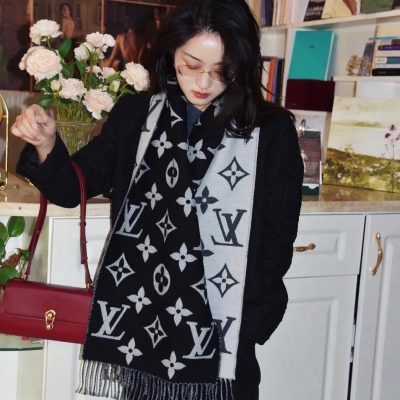 High Quality Louis Vuitton Scarf Wool Logo Luxury