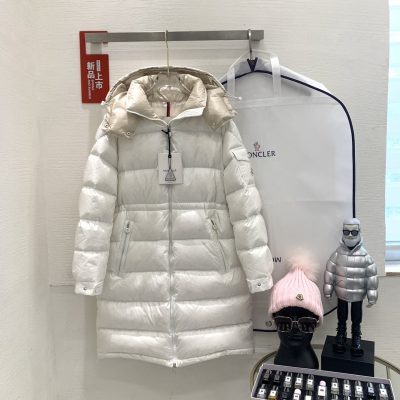 Luxury Moncler Down Jackets Black Nylon Classic Collection