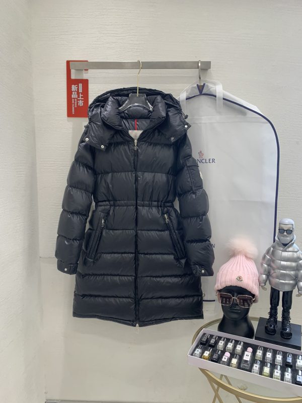 Luxury Moncler Down Jackets Black Nylon Classic Style