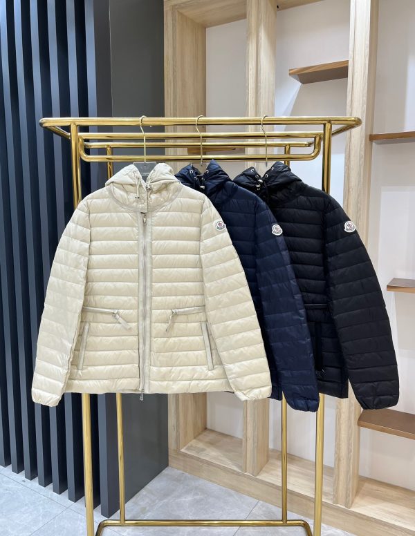 Best Selling Moncler Jacket White Classic Style