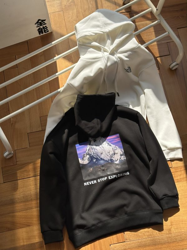 Premium The North Face Sweatshirts Silver Fleece Print Collection