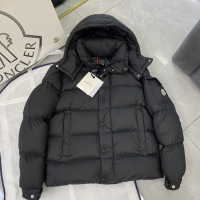 Premium Mani Down Jackets White Nylon Logo Style