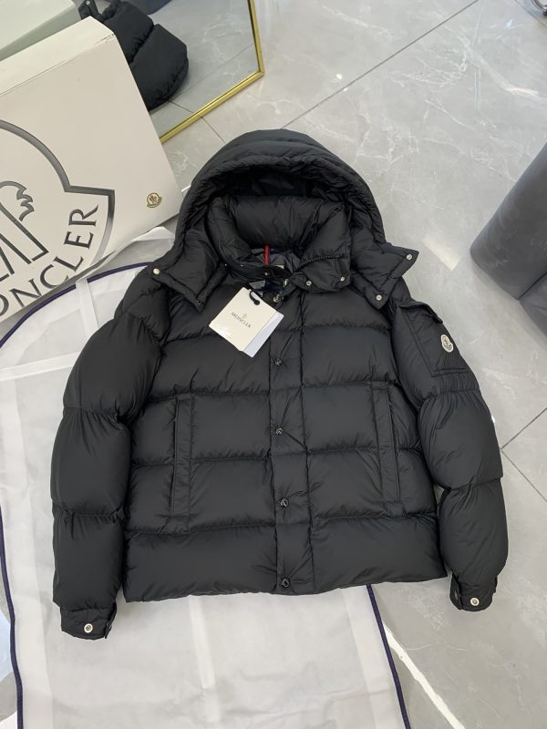 Premium Mani Down Jackets White Nylon Logo Style