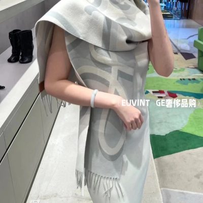 Premium Quality Loewe Scarf Wool Jacquard Collection