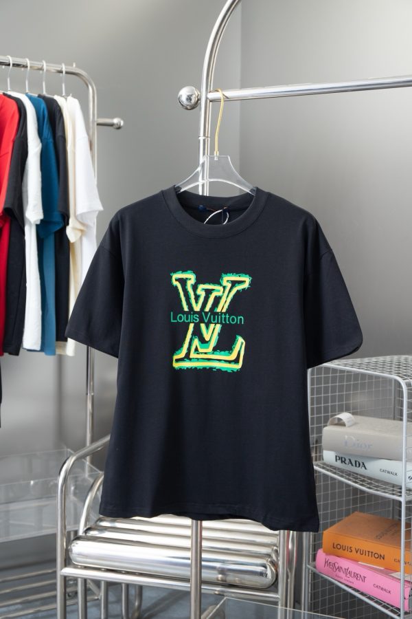 High Quality Louis Vuitton Short Sleeves Black Cotton Classic Style