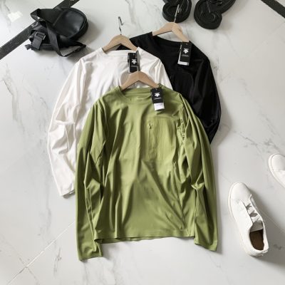 Best Selling Descente Base Shirt Green Casual Style