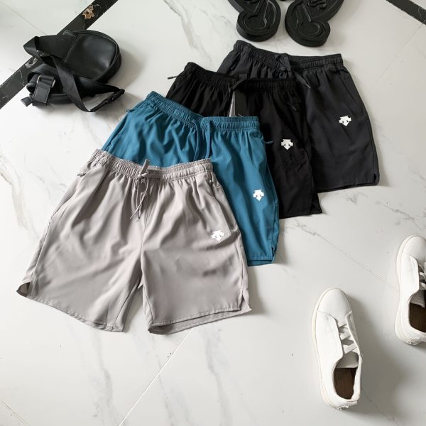 Premium Descente Shorts Black Breathable Collection