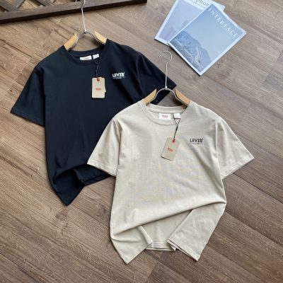 High Quality Levia??s Short Sleeves Red Logo Style