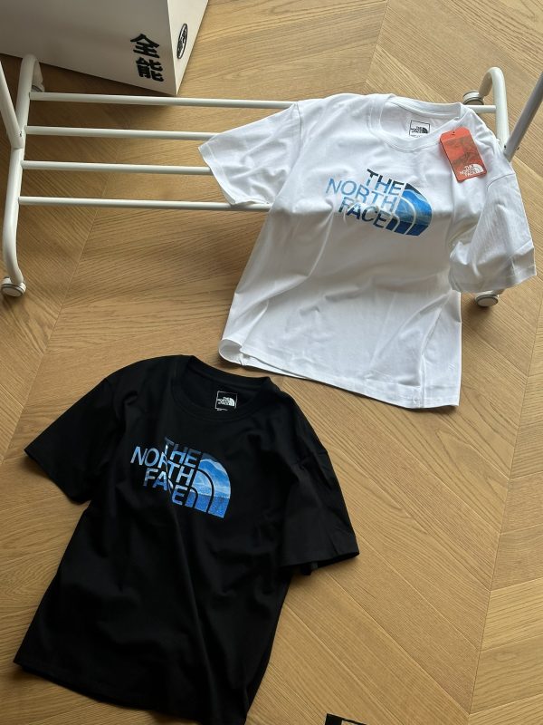 Best Selling The North Face Short Sleeves Black Cotton Print Collection