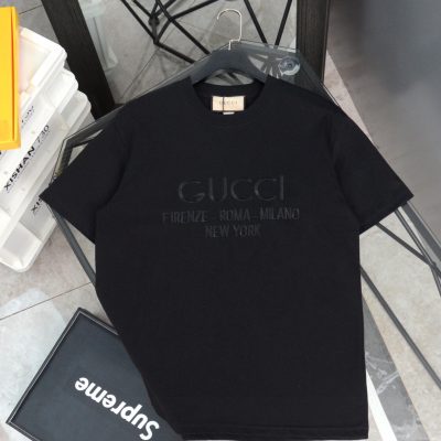 High Quality Gucci Short Sleeves Black Logo Style