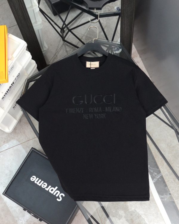 High Quality Gucci Short Sleeves Black Logo Style