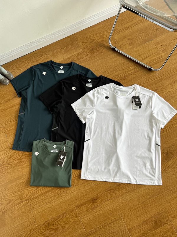 Premium Quality Descente Short-Sleeved White Silk Casual Luxury