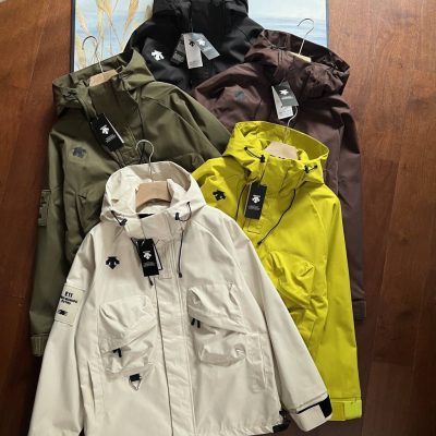 Best Selling Descente Coats Black Breathable Collection