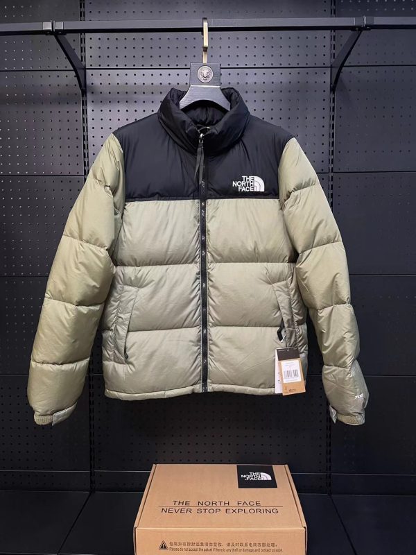 Premium Quality The North Face Down Jackets Green Classic Style