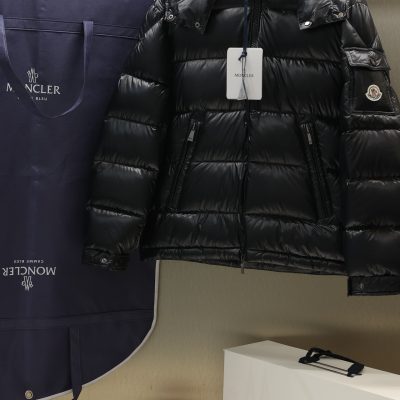 High Quality Moncler Jackets White Nylon Classic Collection