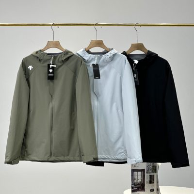 Premium Descente Coats Black Breathable Luxury