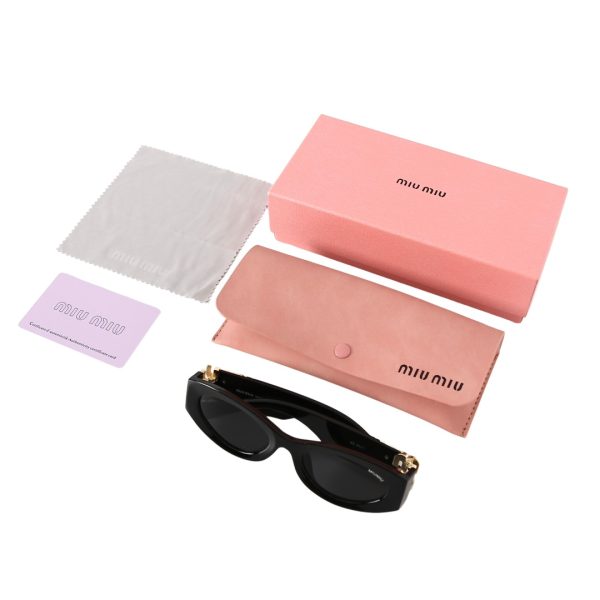 High Quality Miu Miu Glasses Black Elegant Collection