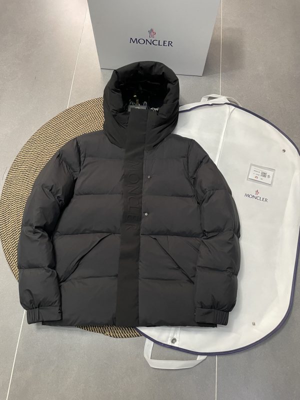High Quality Moncler Down Jackets Gray Classic Luxury